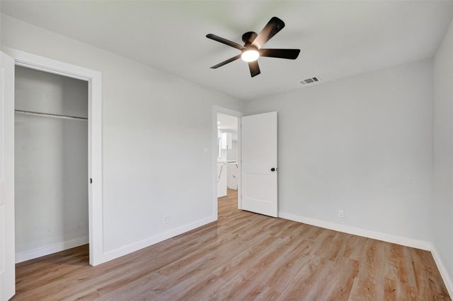 13030 Knollcrest Street, Houston, TX 77015