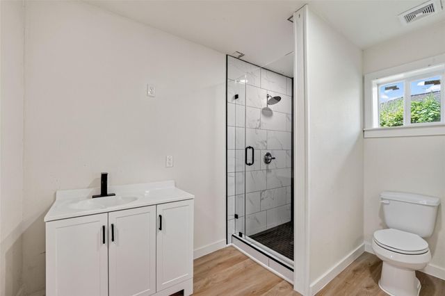 13030 Knollcrest Street, Houston, TX 77015