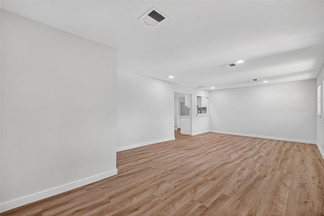 13030 Knollcrest Street, Houston, TX 77015