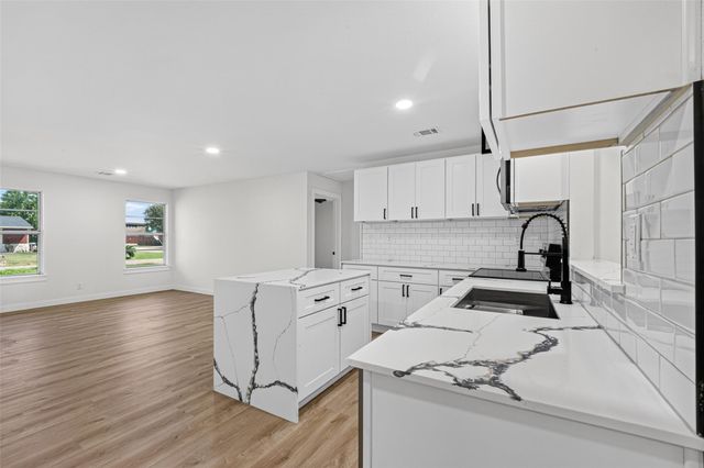 13030 Knollcrest Street, Houston, TX 77015