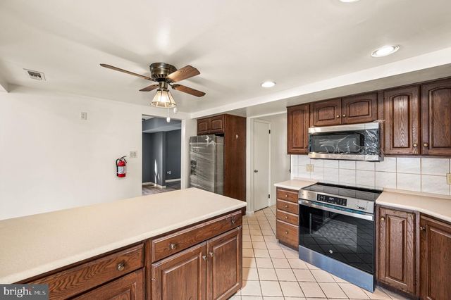 14 LANCASTER CT, Westampton, NJ 08060