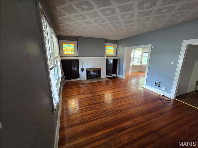 8108 Saint Charles Rock Road, St Louis, MO 63114