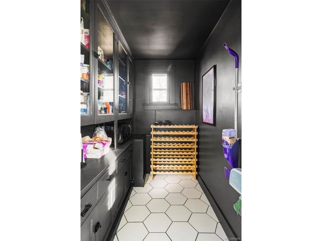 2542 Irving St, Denver, CO 80211