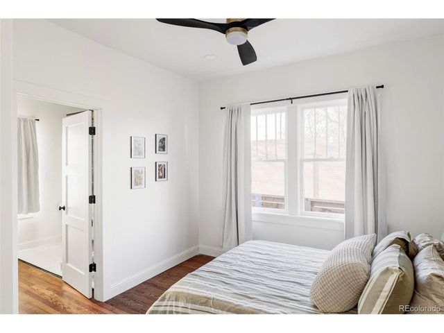 2542 Irving St, Denver, CO 80211