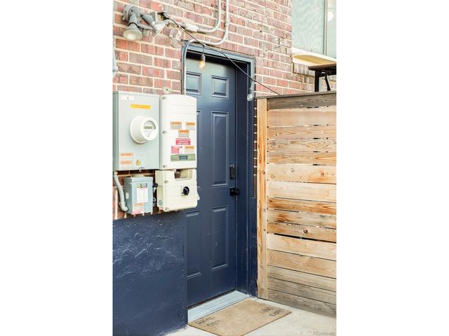 2542 Irving St, Denver, CO 80211