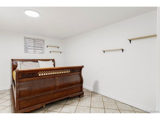 2542 Irving St, Denver, CO 80211