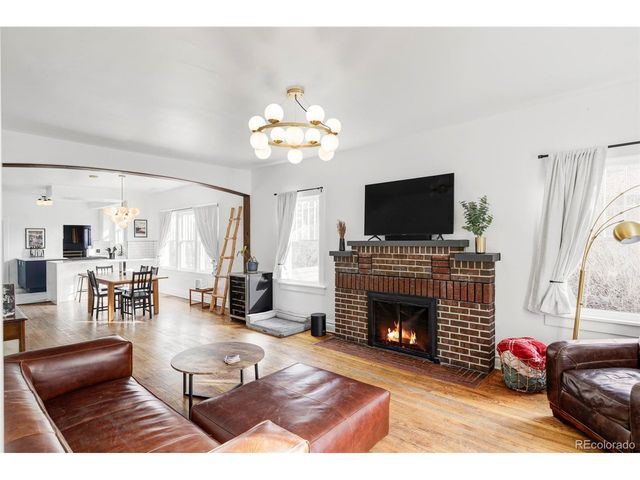 2542 Irving St, Denver, CO 80211