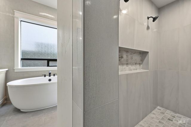 1090 E Crescendo St, Meridian, ID 83642