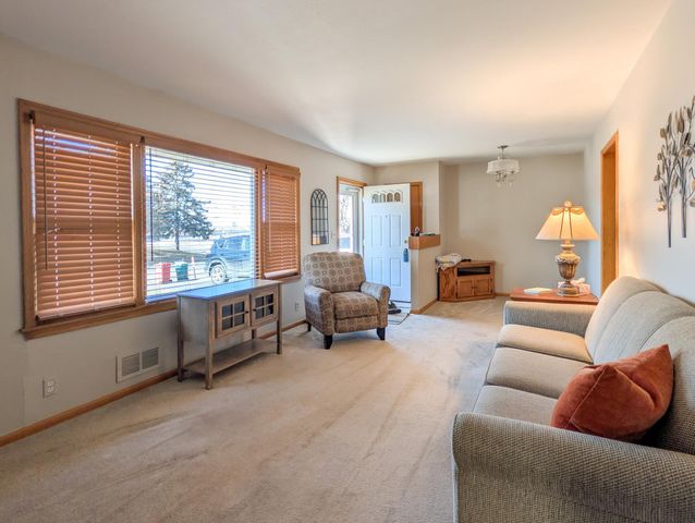 8207 Fremont Avenue S, Bloomington, MN 55420