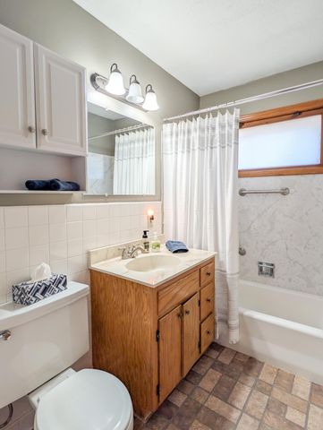 8207 Fremont Avenue S, Bloomington, MN 55420