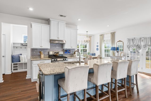 202 Lynx Lane, Summerville, SC 29483