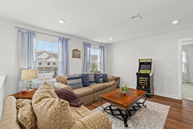202 Lynx Lane, Summerville, SC 29483
