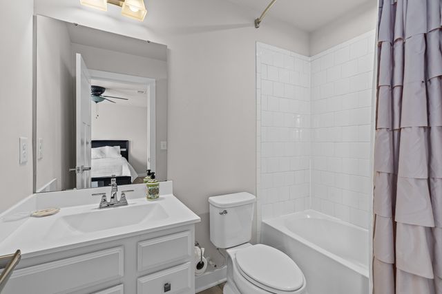 202 Lynx Lane, Summerville, SC 29483