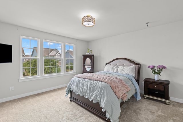 202 Lynx Lane, Summerville, SC 29483