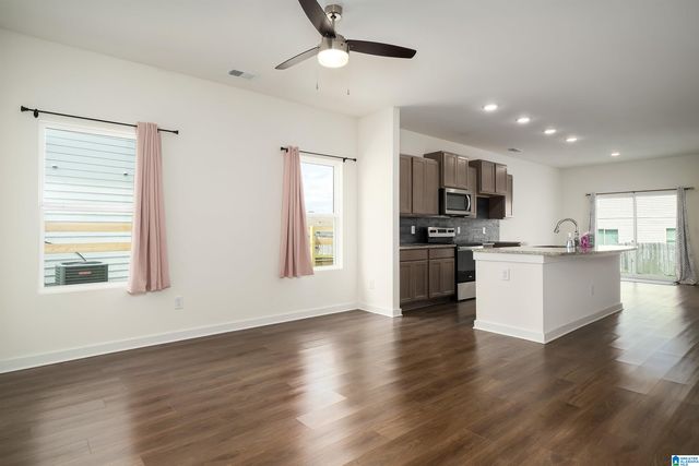 9913 HUNTER PLACE, Warrior, AL 35180