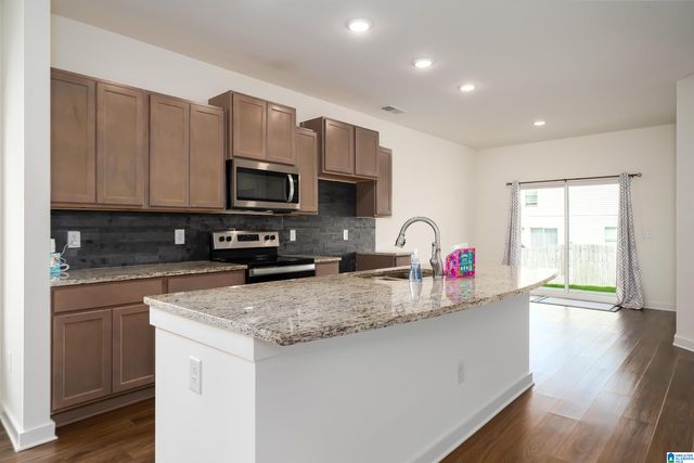 9913 HUNTER PLACE, Warrior, AL 35180
