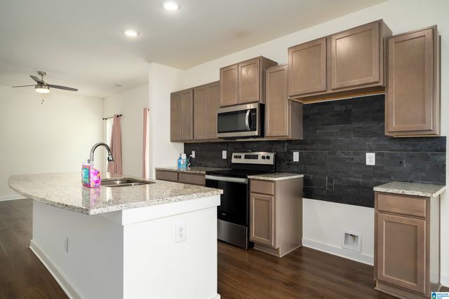 9913 HUNTER PLACE, Warrior, AL 35180