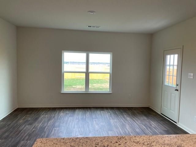 18812 Speculator LN, Elgin, TX 78621