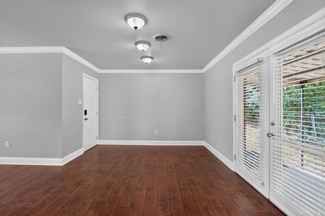 800 Buttercup Circle, North Little Rock, AR 72118