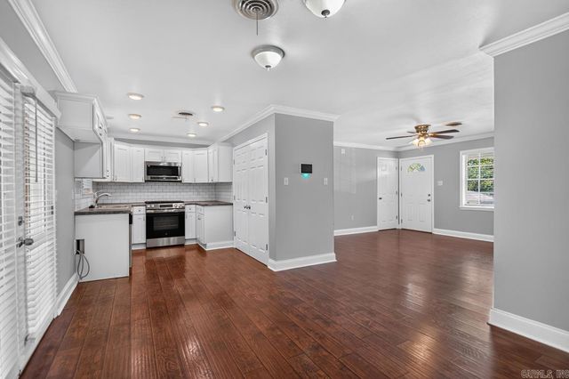 800 Buttercup Circle, North Little Rock, AR 72118