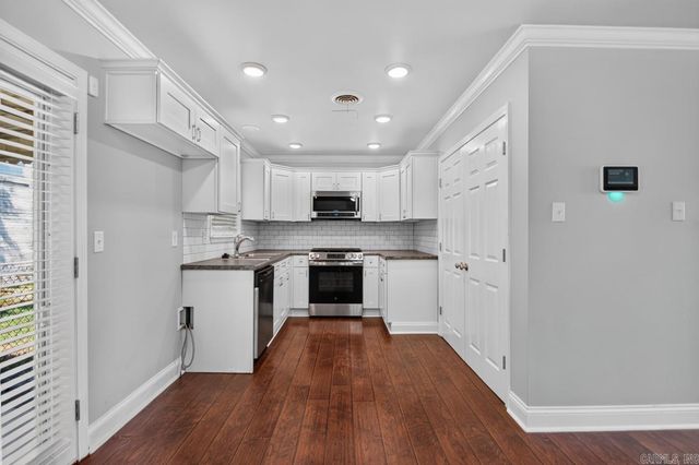 800 Buttercup Circle, North Little Rock, AR 72118
