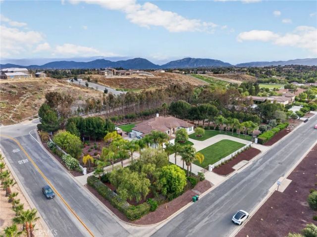 32905 Avenida Lestonnac, Temecula, CA 92592