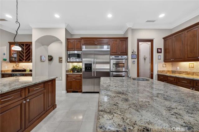 32905 Avenida Lestonnac, Temecula, CA 92592