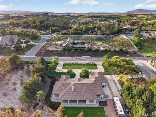 32905 Avenida Lestonnac, Temecula, CA 92592