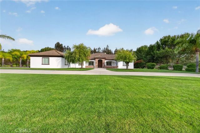 32905 Avenida Lestonnac, Temecula, CA 92592