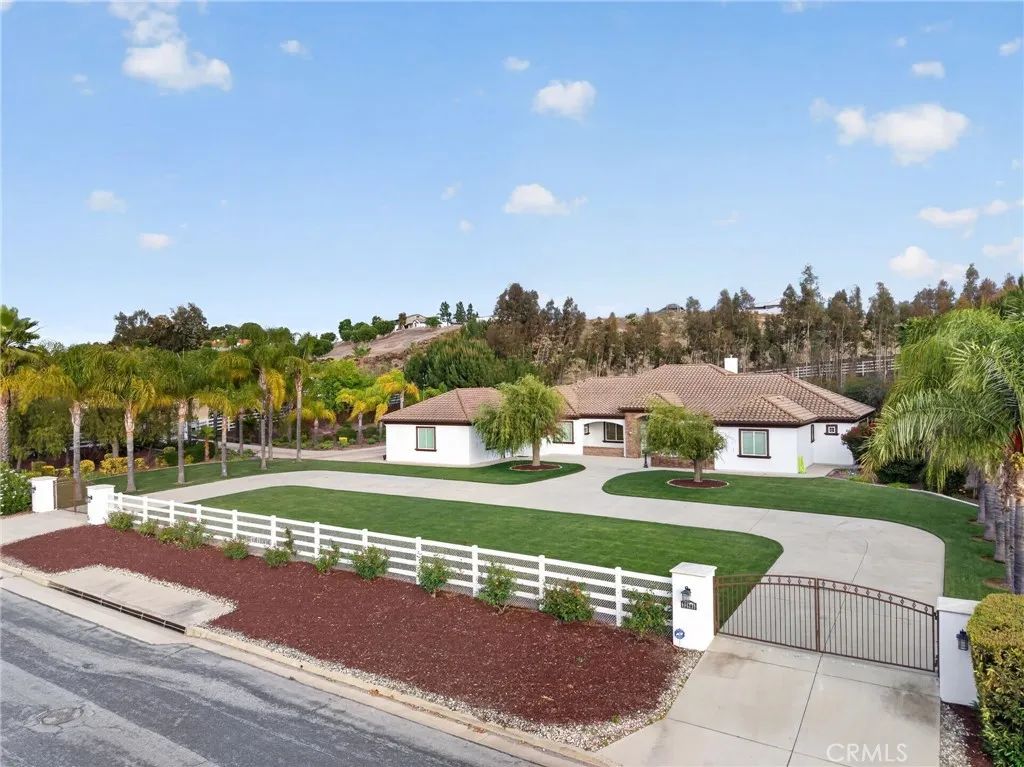 32905 Avenida Lestonnac, Temecula, CA 92592