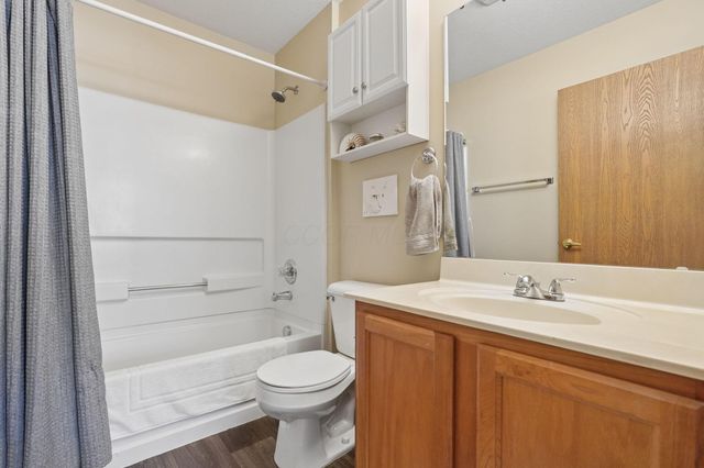 4282 Wincove Dr. Drive, Groveport, OH 43125
