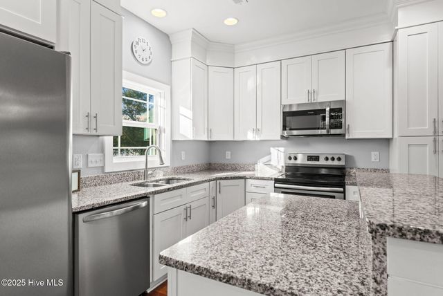 103 NE 18th Street, Oak Island, NC 28465