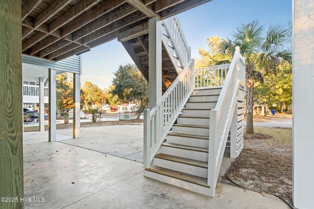 103 NE 18th Street, Oak Island, NC 28465