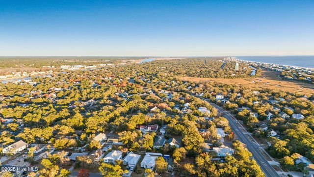 103 NE 18th Street, Oak Island, NC 28465