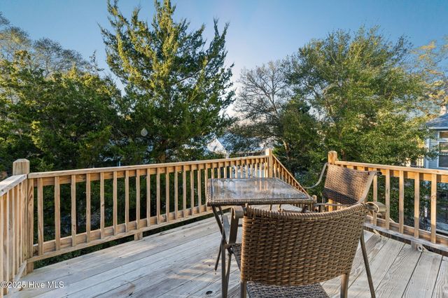 103 NE 18th Street, Oak Island, NC 28465