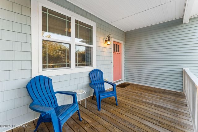 103 NE 18th Street, Oak Island, NC 28465