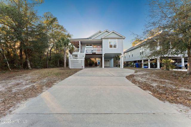 103 NE 18th Street, Oak Island, NC 28465