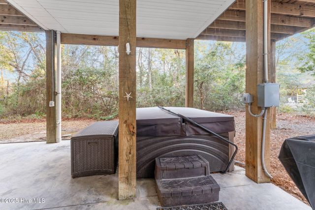 103 NE 18th Street, Oak Island, NC 28465