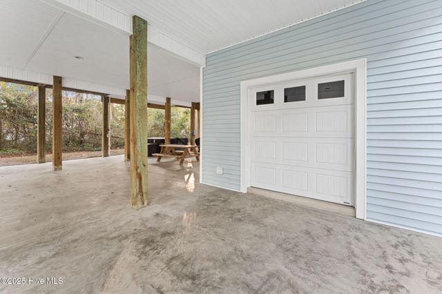 103 NE 18th Street, Oak Island, NC 28465