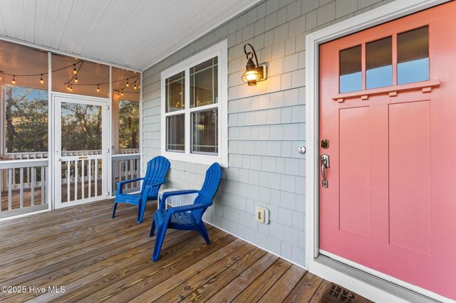 103 NE 18th Street, Oak Island, NC 28465