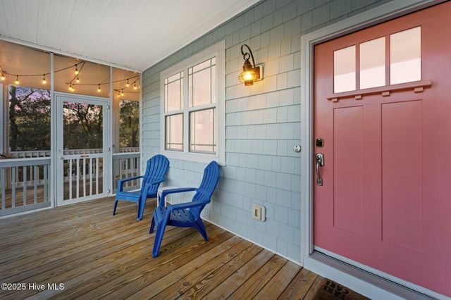 103 NE 18th Street, Oak Island, NC 28465