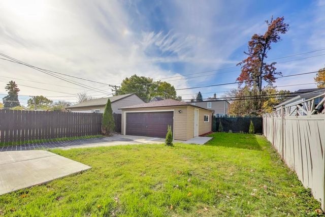 1912 S 4th Avenue, Maywood, IL 60153