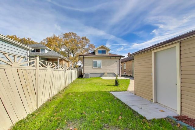 1912 S 4th Avenue, Maywood, IL 60153
