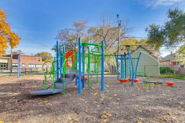 1912 S 4th Avenue, Maywood, IL 60153