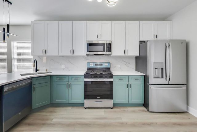 1912 S 4th Avenue, Maywood, IL 60153