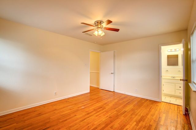 405 Vine Street, Euless, TX 76040