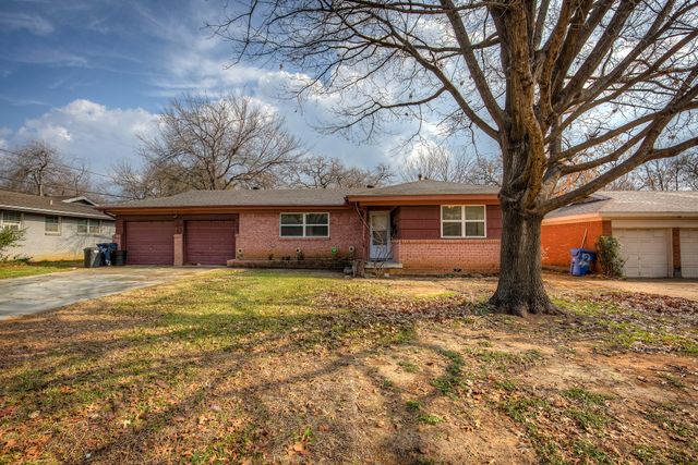 405 Vine Street, Euless, TX 76040