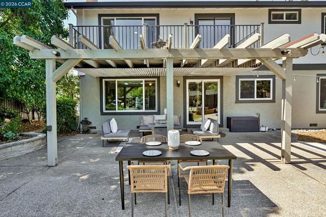 151 Blue Canyon Way, Martinez, CA 94553