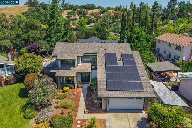 151 Blue Canyon Way, Martinez, CA 94553