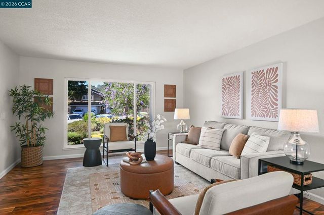 151 Blue Canyon Way, Martinez, CA 94553